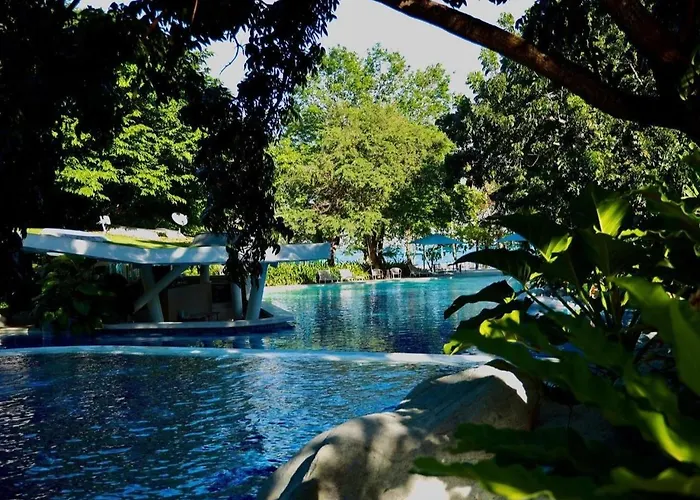 Hotel apartamentowy Tambuli Seaside Living -private Host Tower D *