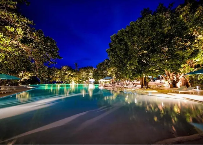 Hotel apartamentowy Tambuli Seaside Living -private Host Tower D Lapu-Lapu City